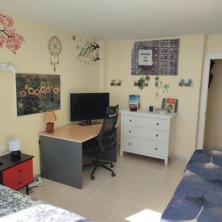 Apartamento En Playa Semi-Privada Benalmádena Zewnętrze zdjęcie